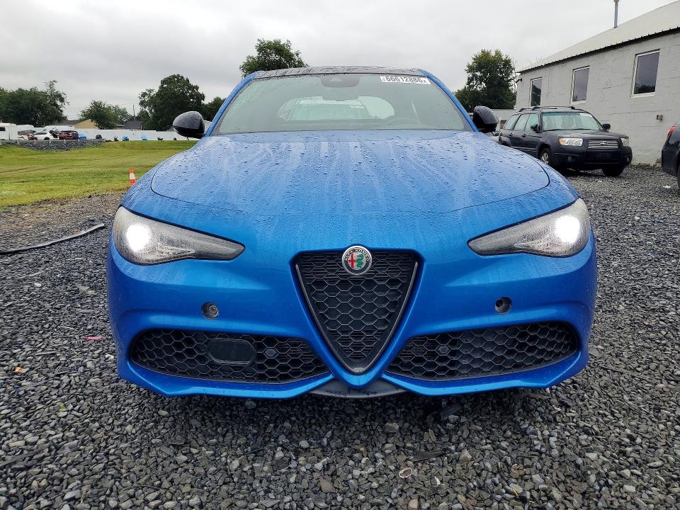 2022 Alfa Romeo Giulia მანქანა იყიდება აუქციონზე, vin: ZARFANBNXN7665554, აუქციონის ნომერი: 66612886