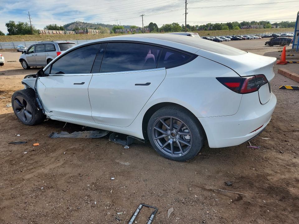 Auction sale of the 2022 Tesla Model 3, vin: 5YJ3E1EB8NF315619        , lot number: 69132076