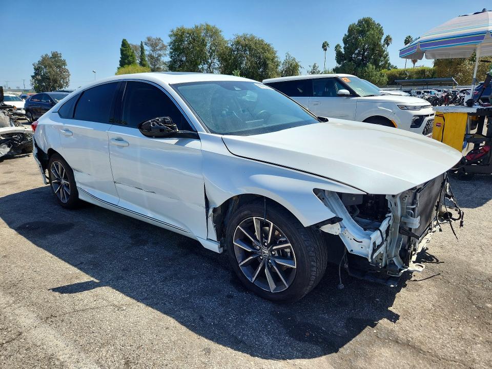 Продажа на аукционе авто 2022 Honda Accord, vin: 1HGCV1F59NA057646, номер лота: 68706936