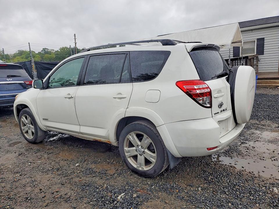70180206 :رقم المزاد ، JTMBD32V166001817 vin ، 2006 Toyota Rav4 مزاد بيع