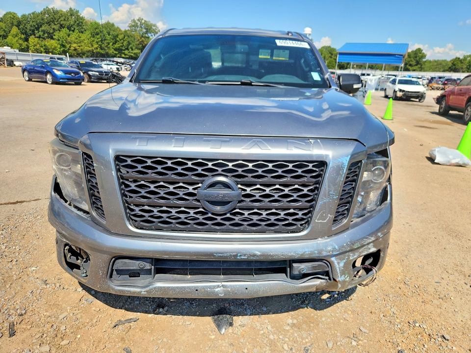 69014466 :رقم المزاد ، 1N6AA1E64JN534379 vin ، 2018 Nissan Titan مزاد بيع