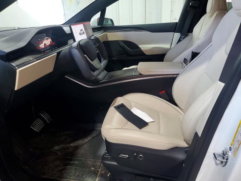 2022 Tesla Model X მანქანა იყიდება აუქციონზე, vin: 7SAXCBE66NF332535, აუქციონის ნომერი: 69253846