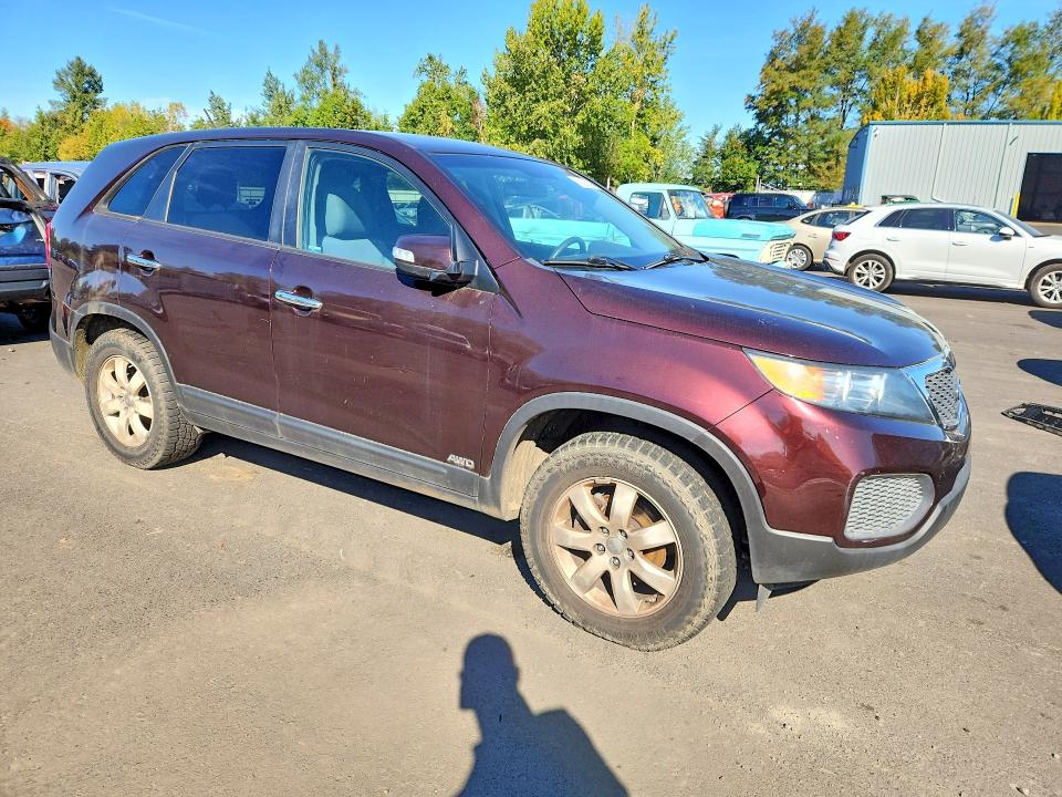 70826346 :رقم المزاد ، 5XYKTDA65DG339590 vin ، 2013 Kia Sorento مزاد بيع