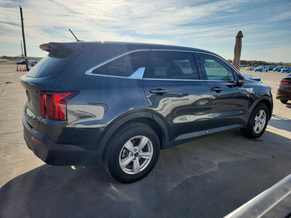 70319986 :رقم المزاد ، 5XYRG4LC3NG140223 vin ، 2022 Kia Sorento مزاد بيع