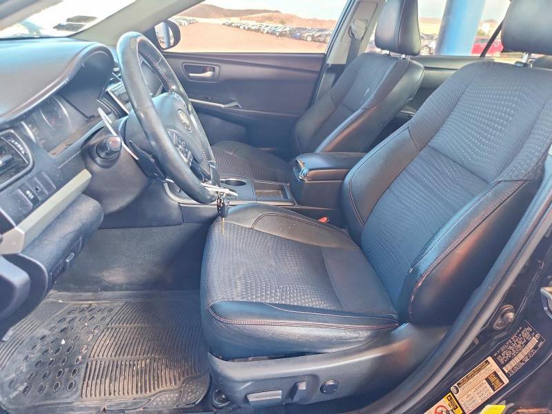 68219026 :رقم المزاد ، 4T1BF1FK7FU923174 vin ، 2015 Toyota Camry مزاد بيع