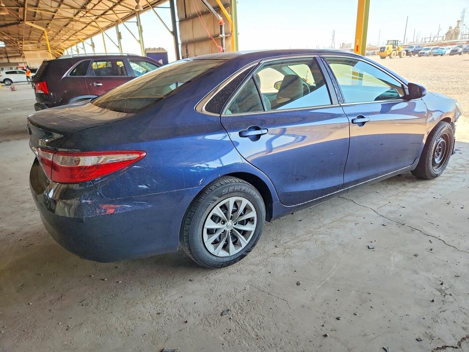 67418476 :رقم المزاد ، 4T1BF1FK5GU610187 vin ، 2016 Toyota Camry مزاد بيع