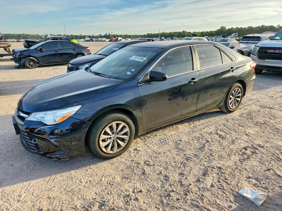 Aukcja sprzedaży 2015 Toyota Camry, vin: 4T4BF1FK6FR461471, numer aukcji: 70378186