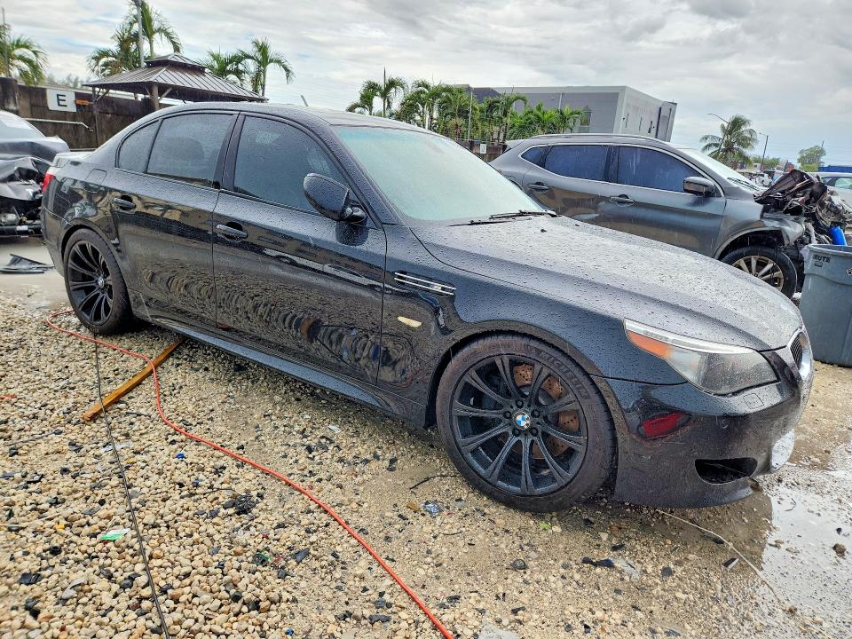Продажа на аукционе авто 2006 Bmw M5, vin: WBSNB93596B581533, номер лота: 71025806