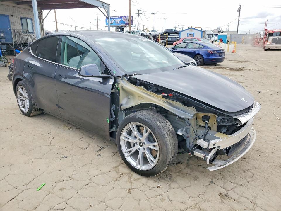 Продажа на аукционе авто 2024 Tesla Model Y, vin: 7SAYGDEDXRF046034, номер лота: 68399746