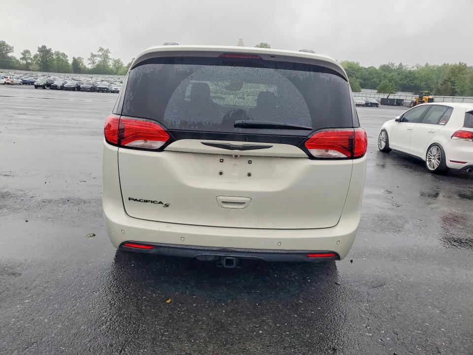 Продажа на аукционе авто 2019 Chrysler Pacifica, vin: 2C4RC1BG4KR657360, номер лота: 67490846