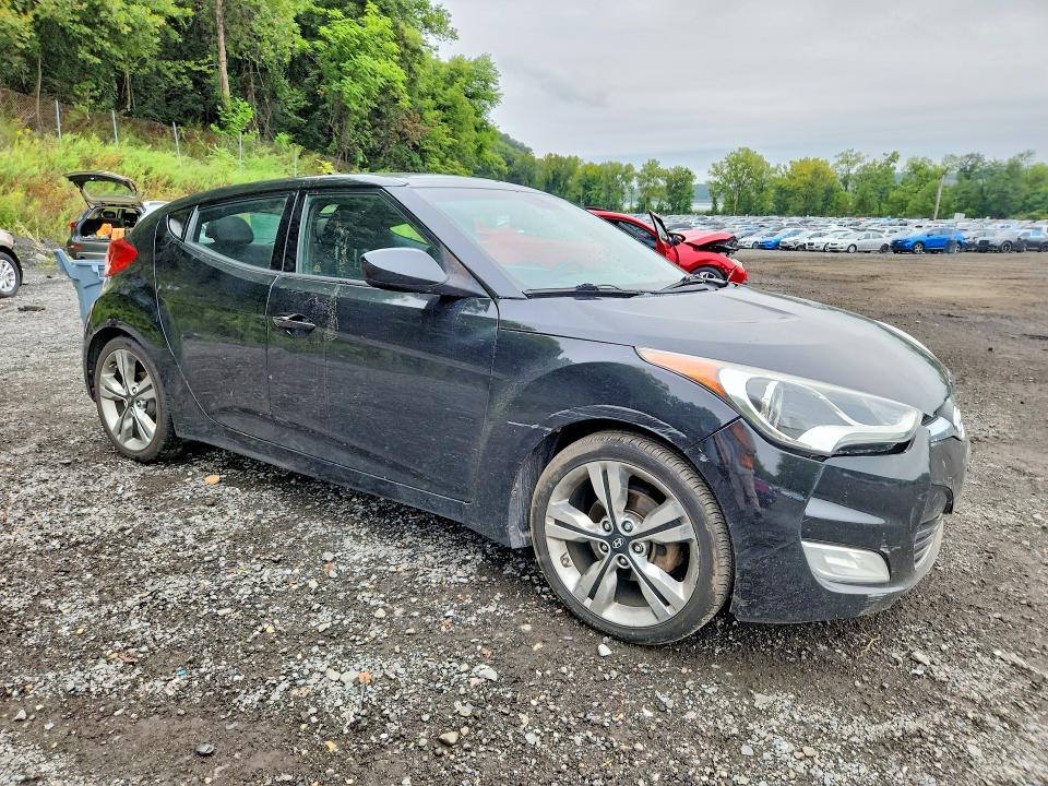 Продаж на аукціоні авто 2017 Hyundai Veloster, vin: KMHTC6AD8HU324354, номер лоту: 67421976