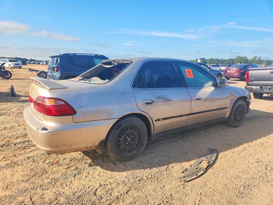 70340796 :رقم المزاد ، 1HGCG5647YA144829 vin ، 2000 Honda Accord مزاد بيع