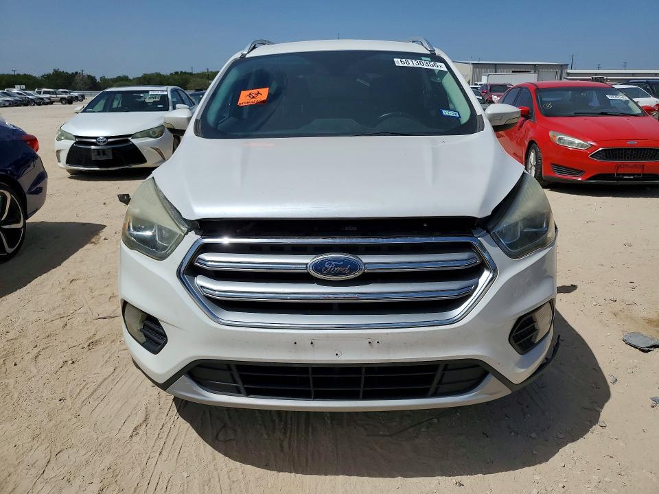 Продажа на аукционе авто 2017 Ford Escape, vin: 1FMCU9JD0HUD84692, номер лота: 68130356