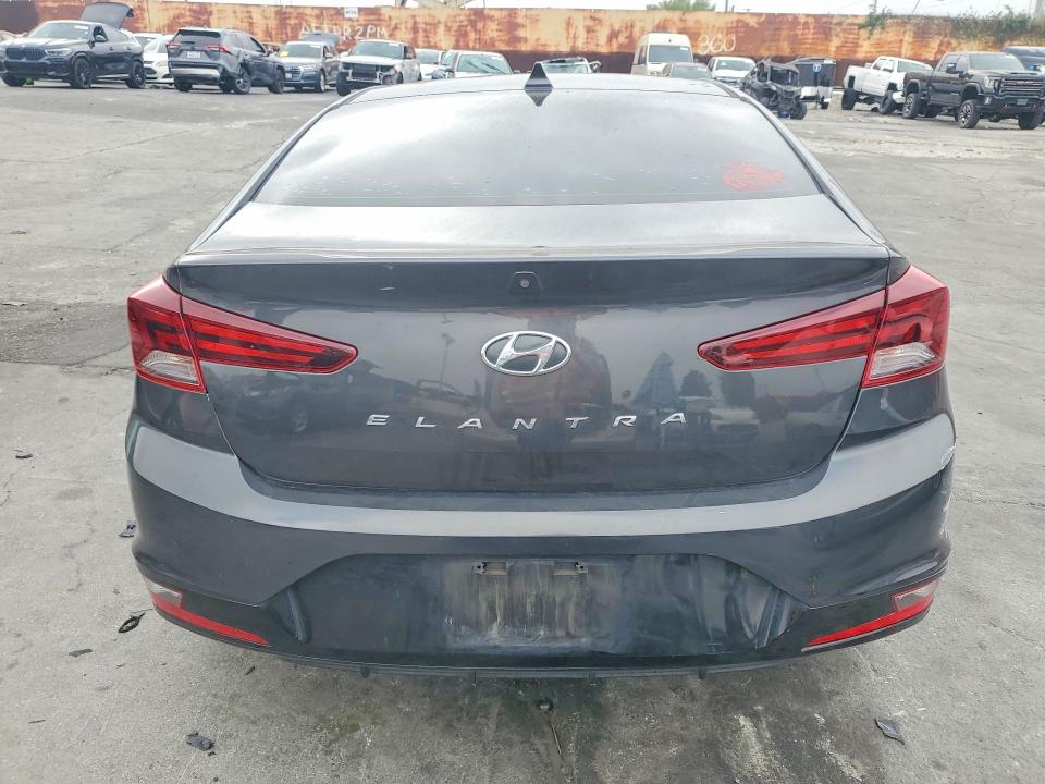 2020 Hyundai Elantra მანქანა იყიდება აუქციონზე, vin: 5NPD84LF6LH629576, აუქციონის ნომერი: 70357426