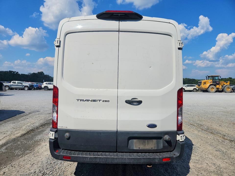 65286436 :رقم المزاد ، 1FTBR1C85LKA36135 vin ، 2020 Ford Transit مزاد بيع