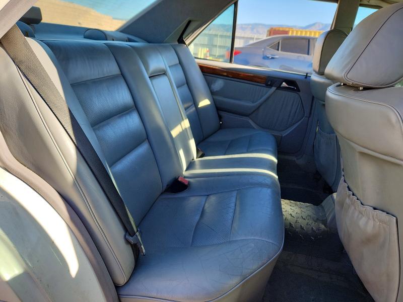 Продажа на аукционе авто 1994 Mercedes-benz E, vin: WDBEA32E1RC104813, номер лота: 67479946