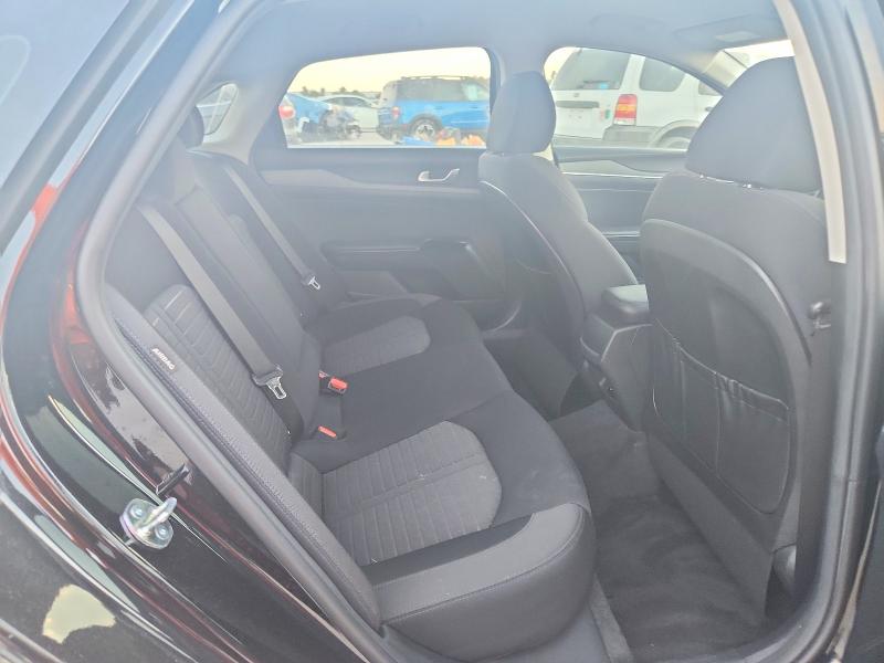Продажа на аукционе авто 2026 Kia K5, vin: KNAG24J7XT5405136, номер лота: 69610106