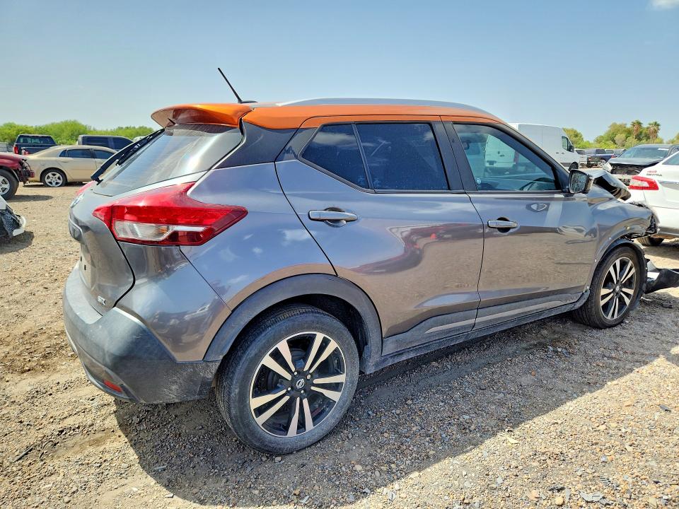 68796866 :رقم المزاد ، 3N1CP5CU9KL557955 vin ، 2019 Nissan Kicks مزاد بيع