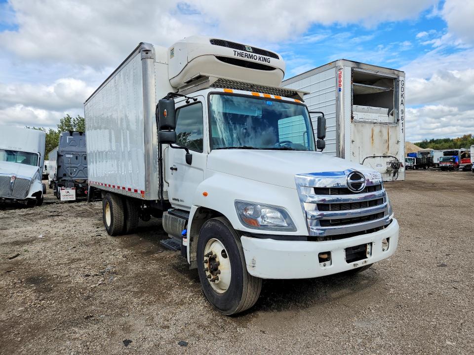 64573306 :رقم المزاد ، 5PVNJ8JM8L5S51200 vin ، 2020 Hino 258/268 مزاد بيع