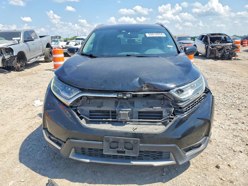 Продаж на аукціоні авто 2018 Honda Cr -v, vin: 7FARW1H94JE040880, номер лоту: 69810056