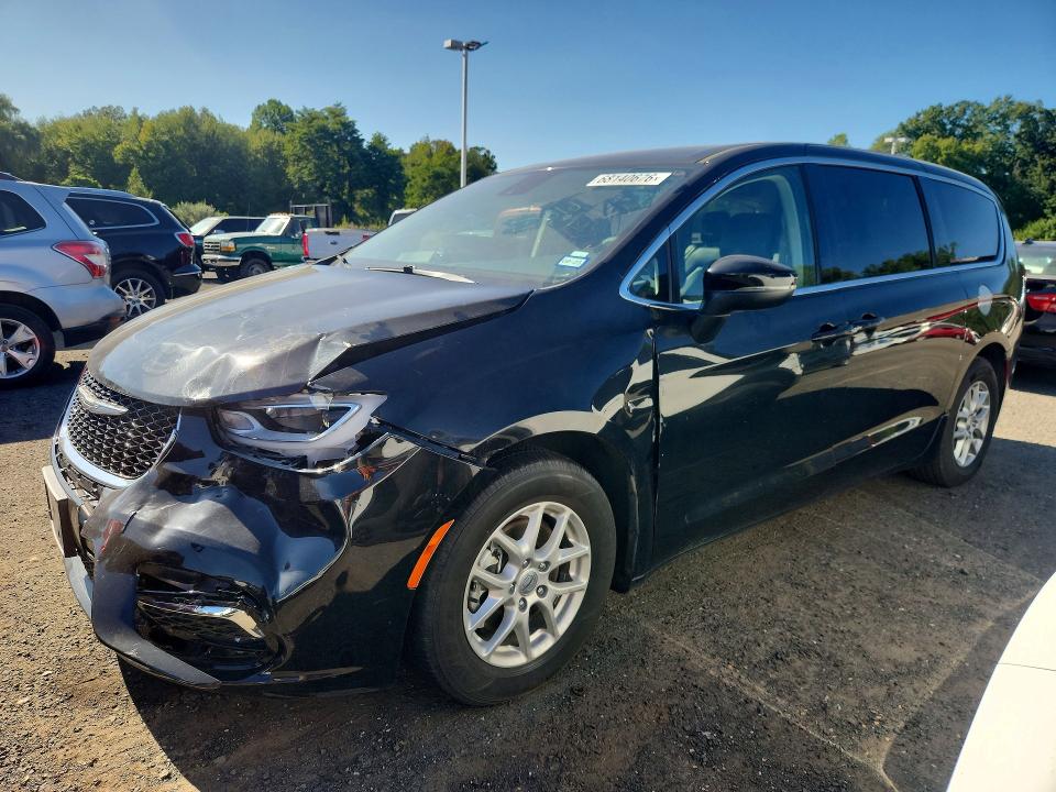 Auction sale of the 2023 Chrysler Pacifica, vin: 2C4RC1BG8PR627530, lot number: 68140676