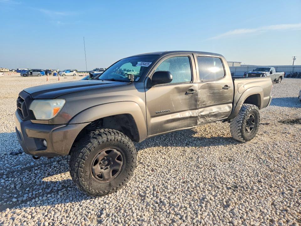 Auction sale of the 2012 Toyota Tacoma, vin: 3TMLU4EN4CM099730, lot number: 70054826