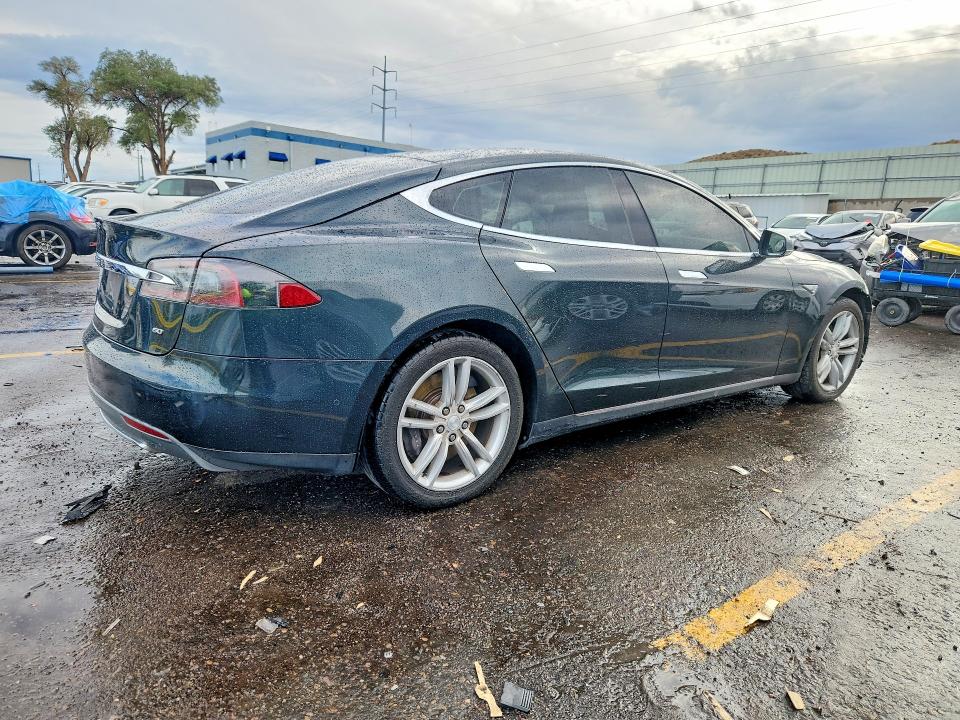65963736 :رقم المزاد ، 5YJSA1S18EFP59005 vin ، 2014 Tesla Model S مزاد بيع