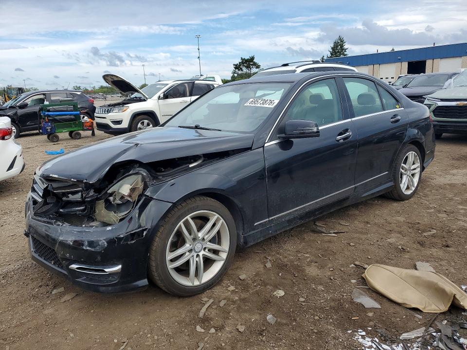 Продажа на аукционе авто 2014 Mercedes-benz C, vin: WDDGF8AB2EA939265, номер лота: 69573876