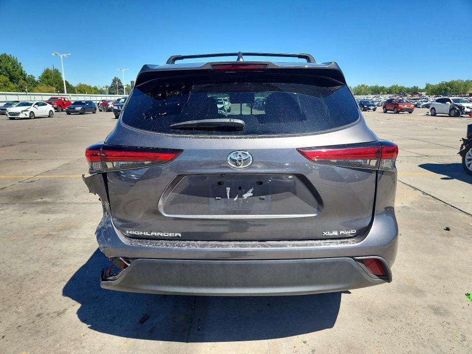 2022 Toyota Highlander მანქანა იყიდება აუქციონზე, vin: 5TDHZRBH6NS589124, აუქციონის ნომერი: 67921216
