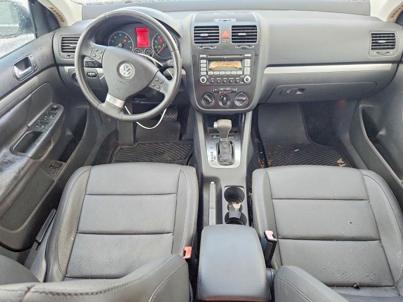2008 Volkswagen Jetta მანქანა იყიდება აუქციონზე, vin: 3VWRM71KX8M107289, აუქციონის ნომერი: 68984406