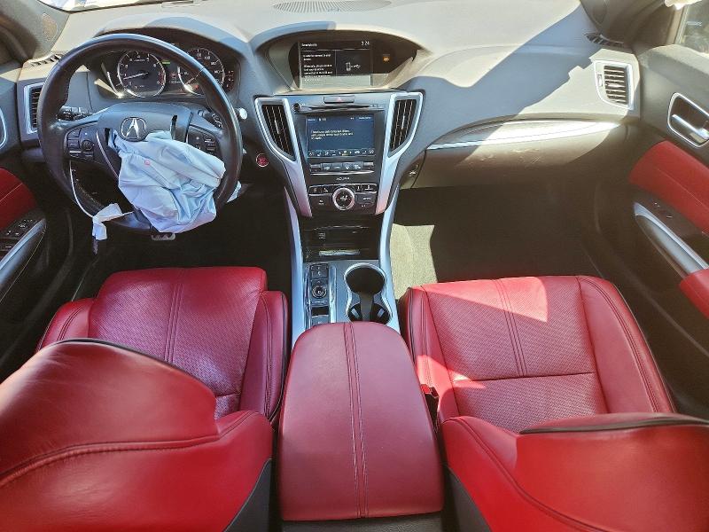 68370716 :رقم المزاد ، 19UUB3F60JA005933 vin ، 2018 Acura Tlx مزاد بيع