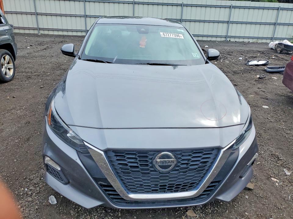 67277396 :رقم المزاد ، 1N4BL4BVXNN345536 vin ، 2022 Nissan Altima مزاد بيع