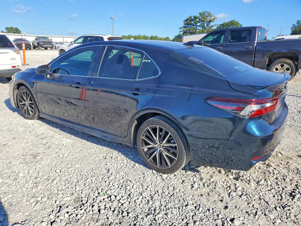 Продаж на аукціоні авто 2021 Toyota Camry, vin: 4T1G11AK7MU432760, номер лоту: 70724536