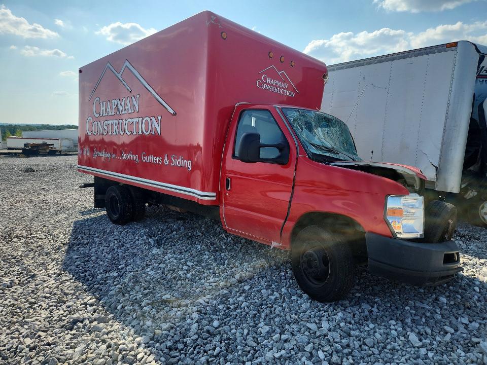 64395056 :رقم المزاد ، 1FDWE3FS9JDC21351 vin ، 2018 Ford Econoline مزاد بيع