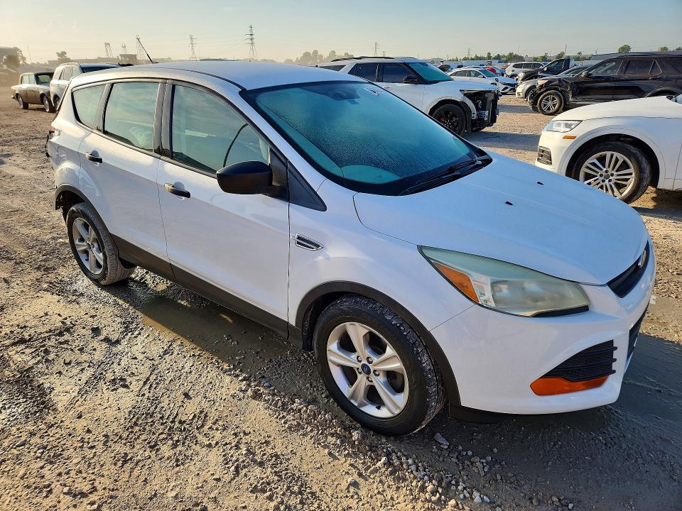 68247276 :رقم المزاد ، 1FMCU0F78EUE25399 vin ، 2014 Ford Escape مزاد بيع