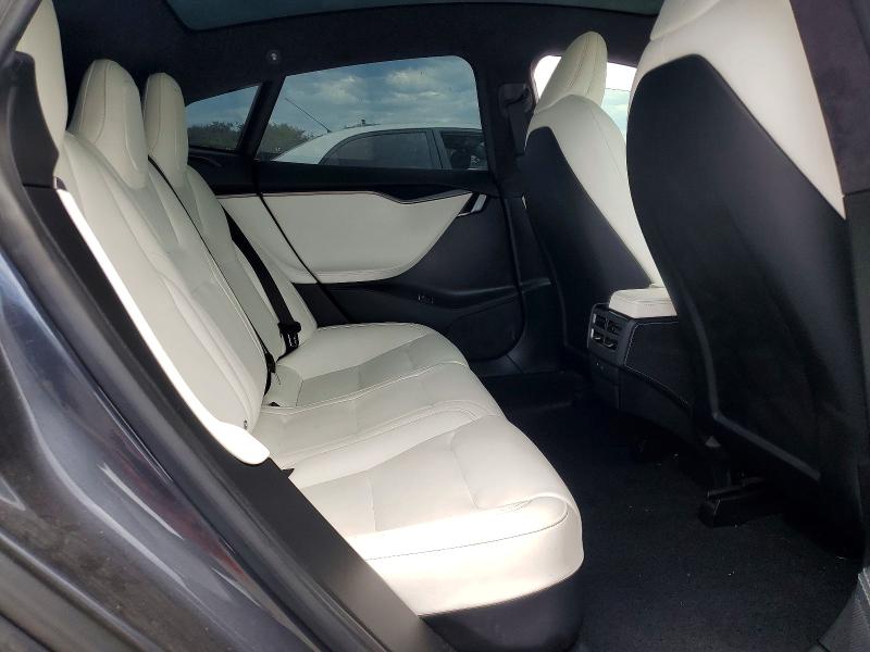 68519266 :رقم المزاد ، 5YJSA1E26LF350924 vin ، 2020 Tesla Model S مزاد بيع
