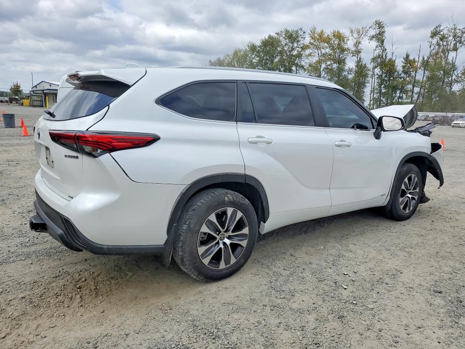 Продаж на аукціоні авто 2023 Toyota Highlander Hybrid, vin: 5TDKBRCHXPS579840, номер лоту: 68678336