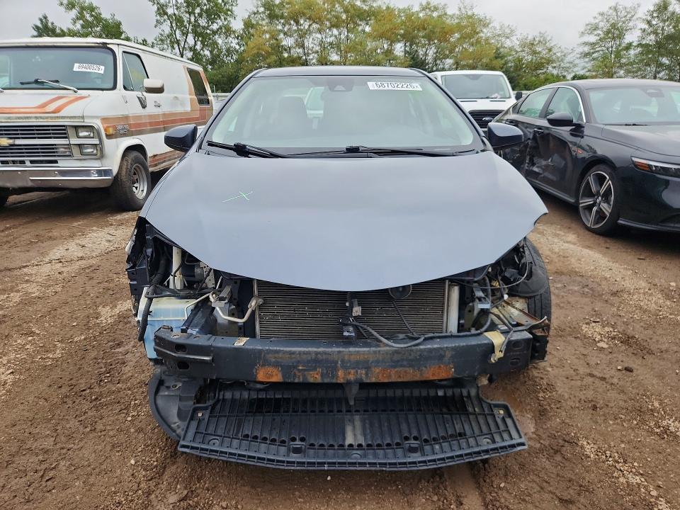 2017 Toyota Corolla მანქანა იყიდება აუქციონზე, vin: 2T1BURHE8HC883512, აუქციონის ნომერი: 68702226