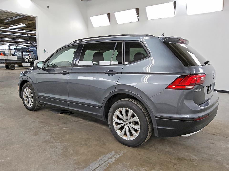 68640586 :رقم المزاد ، 3VV0B7AX1LM148837 vin ، 2020 Volkswagen Tiguan مزاد بيع