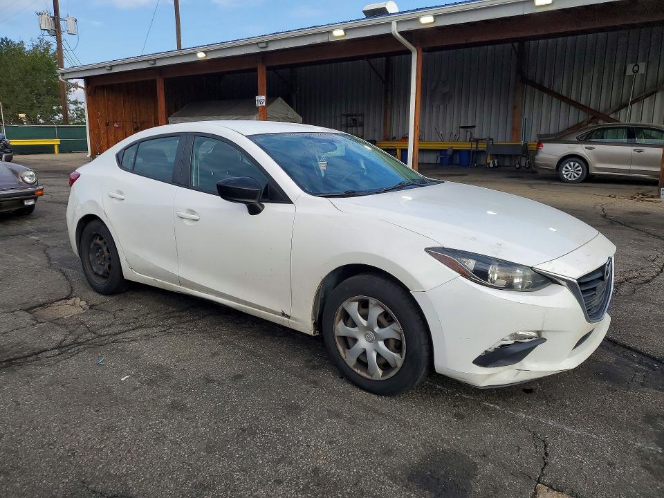 69084416 :رقم المزاد ، JM1BM1T72F1235580 vin ، 2015 Mazda 3 مزاد بيع