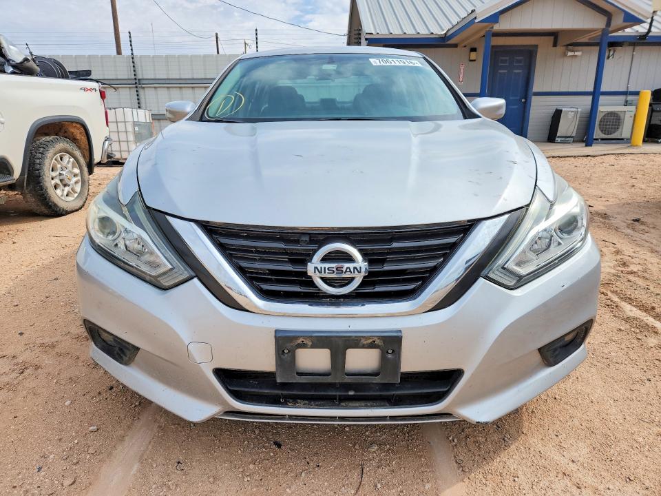 70611916 :رقم المزاد ، 1N4AL3AP0GC216275 vin ، 2016 Nissan Altima مزاد بيع
