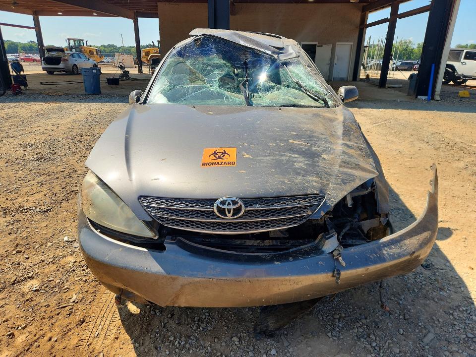 2004 Toyota Camry მანქანა იყიდება აუქციონზე, vin: 4T1BE32K54U823236, აუქციონის ნომერი: 67553236