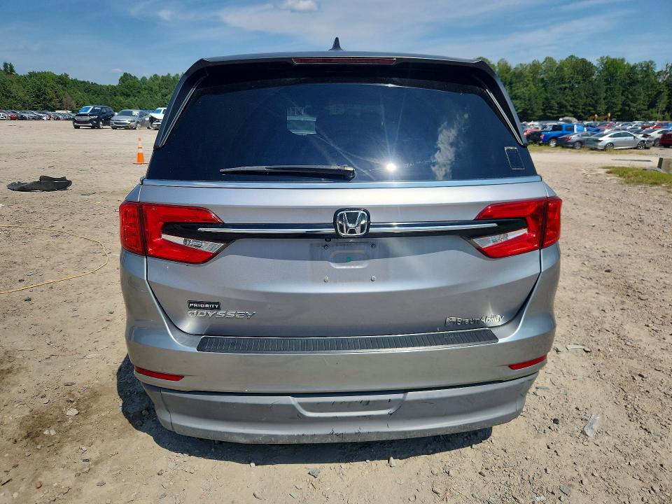 67135206 :رقم المزاد ، 5FNRL6H71MB014239 vin ، 2021 Honda Odyssey مزاد بيع