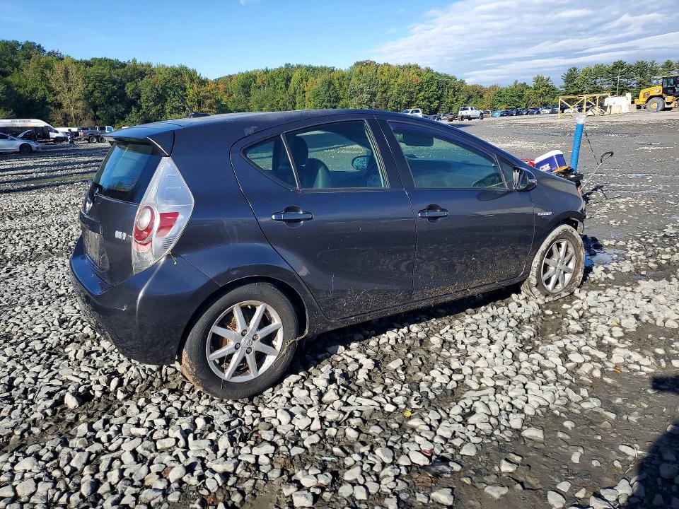 Aukcja sprzedaży 2014 Toyota Prius C, vin: JTDKDTB3XE1574175, numer aukcji: 70588096