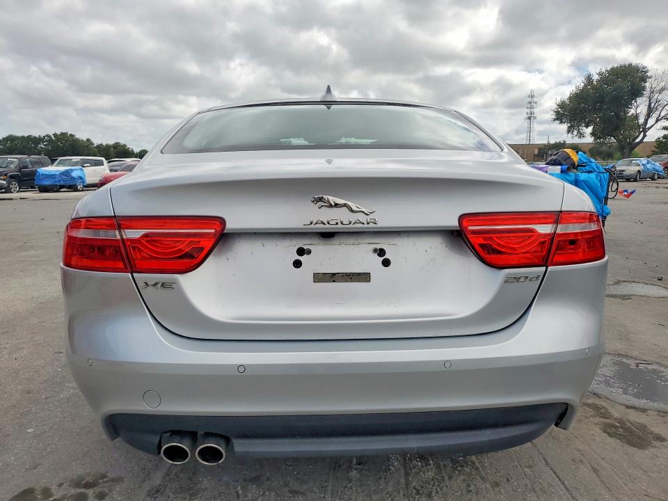 Продаж на аукціоні авто 2017 Jaguar Xe, vin: SAJAD4BN2HA970206, номер лоту: 70574566