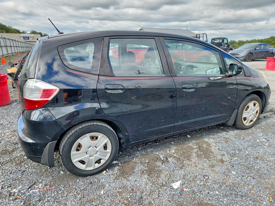 Продажа на аукционе авто 2013 Honda Fit, vin: JHMGE8H31DC025568, номер лота: 71000976