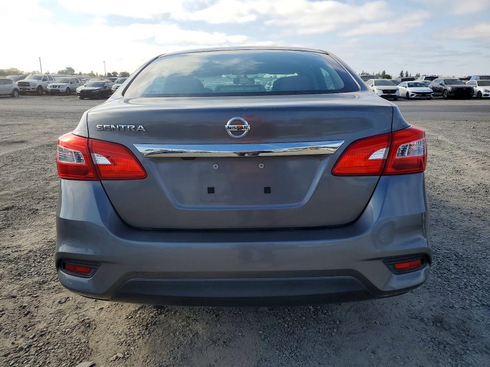 Aukcja sprzedaży 2018 Nissan Sentra, vin: 3N1AB7AP2JY323320, numer aukcji: 70004796