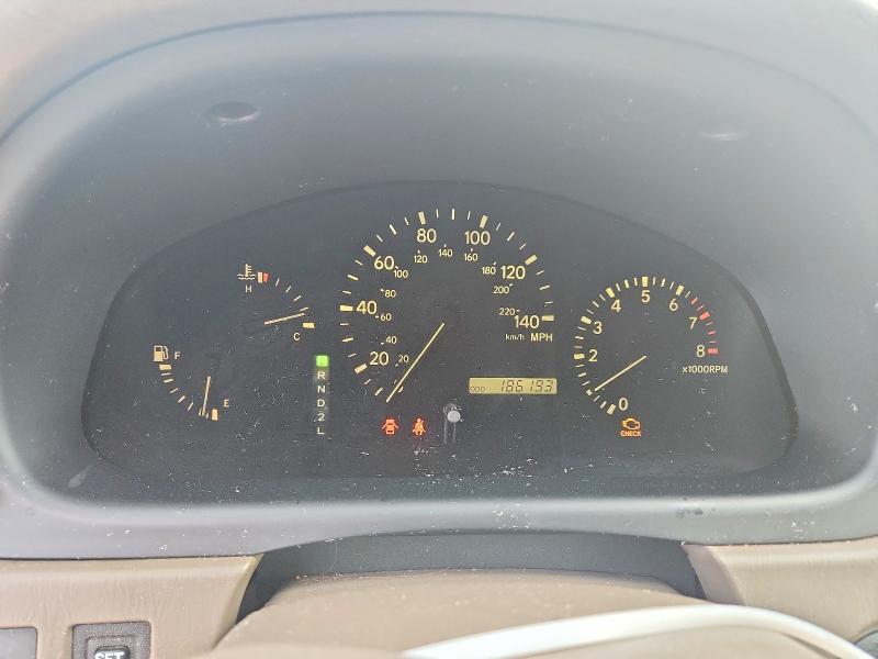 68220016 :رقم المزاد ، JT6HF10U3Y0120114 vin ، 2000 Lexus Rx مزاد بيع