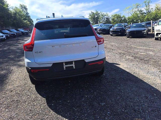 67752336 :رقم المزاد ، YV4L12UC7T2820415 vin ، 2026 Volvo Xc40 مزاد بيع
