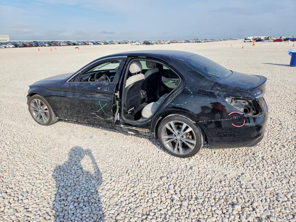 70830036 :رقم المزاد ، WDDWF4JB7GR179410 vin ، 2016 Mercedes-benz C مزاد بيع